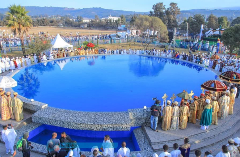 የጥምቀት በዓል በአዲስ አበባ ጃንሜዳ በከፍተኛ ድምቀት እየተከበረ ነው